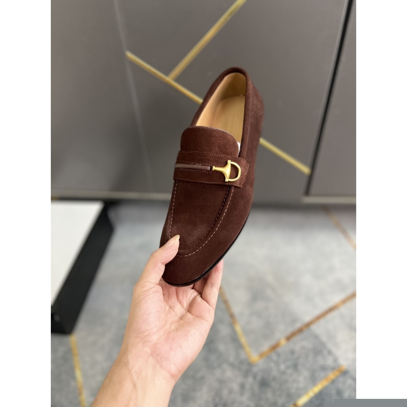 G*u*i leather shoes